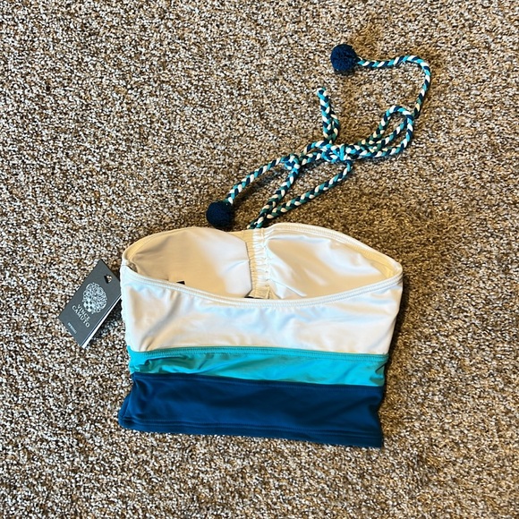 Vince Camuto Swim top NWT- Size XS - Picture 3 of 3